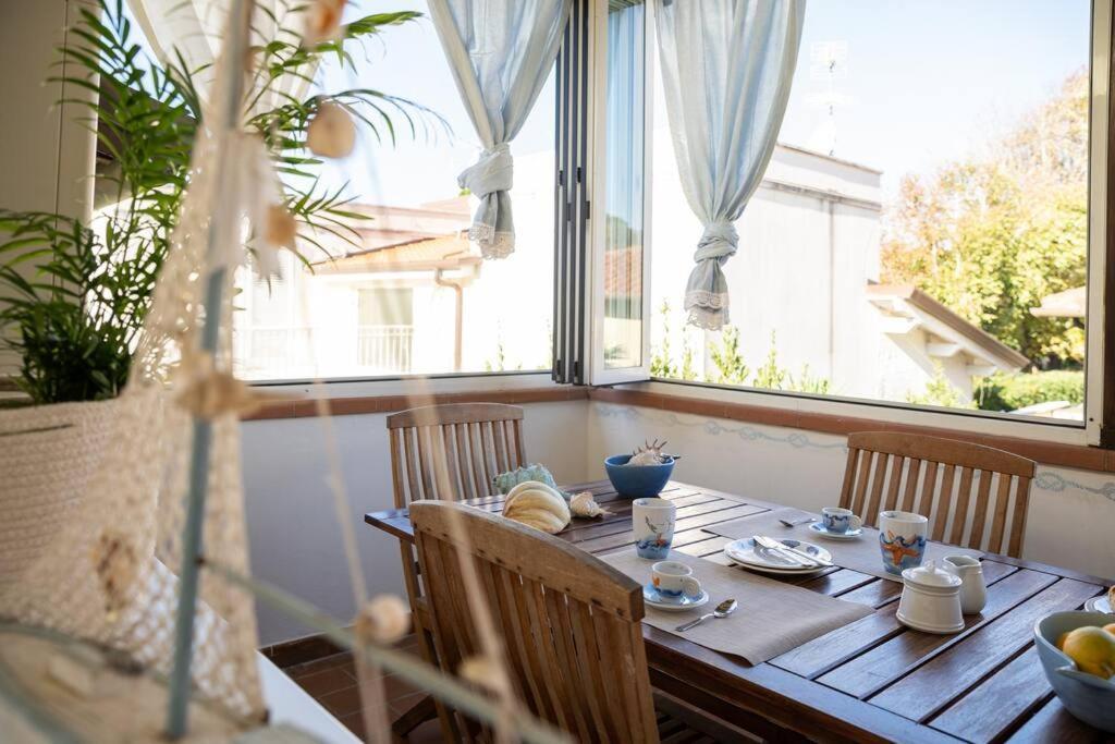 Art Of Living 100 Meters From The Sea. Appartement Marina di Pietrasanta Buitenkant foto